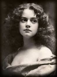 Minnie Ashley, (1881-1946) American stage actress in the late 1800's- early  1900's. She married William Astor Chanler in 1903 and divorced him in 1909  after having two sons.