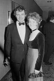 Anthony Hopkins Married Jennifer Leyton In 1973 And Have No Children Together Anthony As 1 Daughter From A Previous Marriag Anthony Hopkins Celebrities Actors