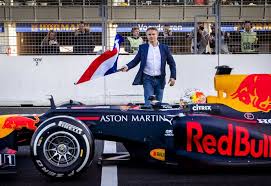 Information about the formula 1 race at zandvoort: Zandvoort Likt Zijn Wonden Alles Gaat Met 50 Procent Korting Tegen Inkoopprijs Weg Het Beste Van Sportwereld Ad Nl