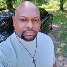 Harold Grimsley's Instagram, Twitter & Facebook