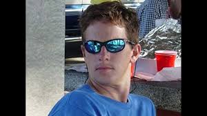 Aussie authorities hunt shark that killed American