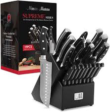 Emily has over 10 years of professional experience using, testing and comparing kitchen appliances. Amazon Com 19 Piece Premium Kitchen Knife Set With Wooden Block Master Maison German Stainless Steel Cutlery With Knife Sharpener 8 Steak Knives Kitchen Dining