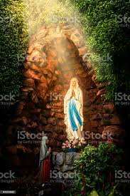 Staty Av Jungfru Maria Monter Be-foton och fler bilder på Andlighet