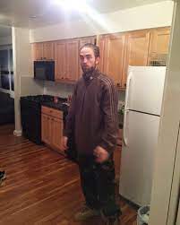 Robert pattinson fandom @pattinsonfandom 23 сен 2020. Trying To Find A Cardboard Cutout Of The Tracksuit Meme For A Christmas Present Any Suggestions Of Where To Get It Robpattinson