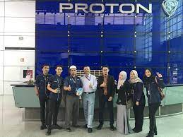Proton saga ke 100,000 telah dikeluarkan pada januari 1989. Lawatan Akademik Kilang Kolej Antarabangsa Unifield Facebook