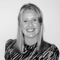 Grace Vivian's Instagram, Twitter & Facebook