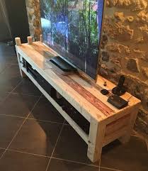 Fabriquer Un Meuble Tv Instructions Et Modeles Diy Fabriquer Meuble Tv Fabrication Meuble Meuble Tele En Palette