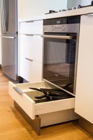Integrated Kickboard Drawer Drawer Under Oven White Kitchen Www Thekitchendesigncentre Com Au Kitchen Design Centre Kitchen Design Kitchen Renovation