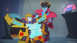 The video features the kids who participate in the commercial doing a fast unboxing of the new cyberverse ultimate class optimus prime and ultra class bumblebee. Nickalive Nickelodeon Gsa Premieres Transformers Cyberverse