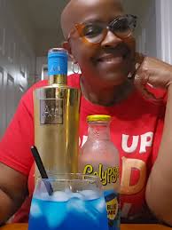 Come try this @Au Vodka USA🇺🇸 Blue Raspberry Vodka with me. If ur ju...