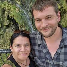 Tansi?!…So an Unusual Request came up a few months ago, for an Elvis  Presley Song, We have done a Christmas Elvis Presley song before, but not  One of his hits, so here