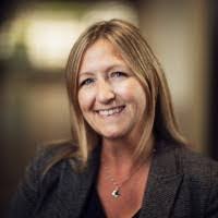 Lora Logan's Instagram, Twitter & Facebook