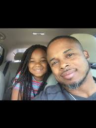 Me lo pasé mejor haciendo faciales con Rebekah McGlamory y Carolyn Hampton!  ¡Bristol sigue preguntando cuándo vamos a volver! Jajaja conozco a una  chica Mary Kay si necesitas una!