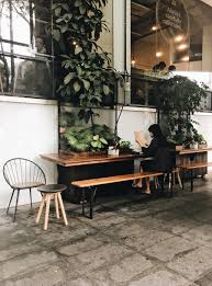 16 Best Cafes In Singapore Conde Nast Traveler Cool Cafe Best Coffee Shop Men Coffee