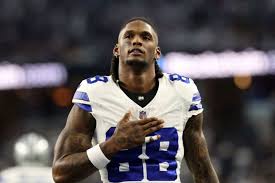 CeeDee Lamb, cầu thủ chạy cánh của đội Cowboys, đang nhắm đến một kỷ lục NFL » Inside The Star