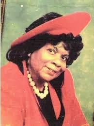 Louise Everett's Instagram, Twitter & Facebook