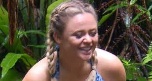 But fans go wild as holly willoughby is frightened by a leaf during hugely triumphant emily atack successfully overcame her biggest jungle fear to win nine out of ten stars for her camp on monday evening's edition of i'm a celebrity. I M A Celeb S Emily Atack Takes Jungle Shower In Dangerously Low Cut Bikini Top Indi News