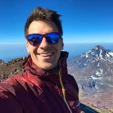 Aaron Quinlan (@aaronquinlan)