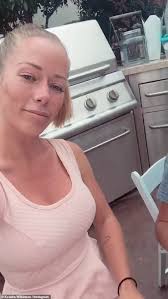 Kendra Wilkinson celebrates Easter with her kids since she finalized  divorce from Hank Baskett