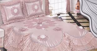Cicek Desenli Pudra Renkli Ceyizlik Yatak Ortusu Modeli Jpg 808 478 Luxury Bedding Bed Spreads Bedding Sets