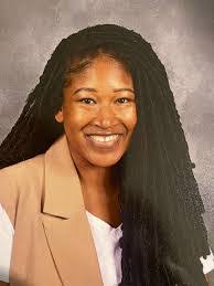 Alethea Smith's Instagram, Twitter & Facebook