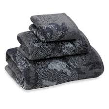 Etched Floral Bath Towel Set By Kenneth Cole Reaction Home 27 X 54 Bed Bath Beyond Bathroom Bath Towel Sets Fingertip Towels Bath Towels