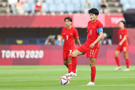 Jul 17, 2021 · 【now sports】中國國家女子足球隊周六出發前往東京，4天後將與巴西女足進行首場分組賽。奧運女子足球賽事於今月21日正式展開，比起奧運開幕提前兩天進行。中國女足與巴西、荷蘭及贊比亞同在f組，首戰就要面對此組最強的巴西。「鏗鏘玫瑰」今早清晨正式從位於河北省香河的足球訓練基地起行. Pr9jmpurto6uim
