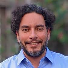 Mikael Baker (MikaelBaker@)