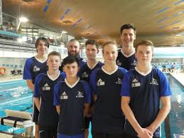 The townspeople struggle to find answers about the blast and solutions on how to survive. Dms Baden Und Bezirks Liga Schwimm Club Villingen