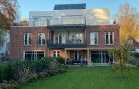 Als medienunternehmer feiert frank otto große erfolge. Nathalie Volk And Frank Otto Separated Model Now Together With Hells Angel