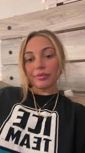 Alexa Abbate's Instagram, Twitter & Facebook