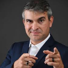 What are recommended YouTube channels or content for acting?