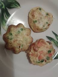 In una ciotola capiente mescolate bene uova, panna ( noi abbiamo usato alpro soya: Frittatine In Forma Antipasto O Secondo Per Bambini Un Idea Al Giorno