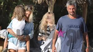 Πλην, όμως, απέφυγε να ξεκαθαρίσει αν έχει χωρίσει με τον θανάση πανουργιά. Sofia Karbela 8anashs Panoyrgias Celebrities Eidhseis Yupiii Gr