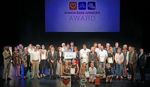 In more than 400 offices and branches of 12 sparda banks as well as via the internet, the company offers customers attractive savings and loan rates, personal and expert advice, and the rapid and. Sparda Bank Award Ehrenamt Ehren