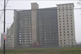 Robert Taylor Homes Prior To Demolition It Was Replaced By Legends South Below A Mixed Income Housing Development Chicago Architecture Chicago City Chicago