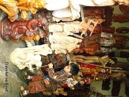My mom wants a nativity. Shopping For Authentic Paete Woodcarvings Traveler On Foot