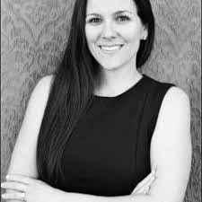 Lesley Grubbs's Instagram, Twitter & Facebook