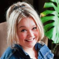 70+ "Julia Winn" profiles