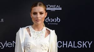 In 2010, she was ranked as 'fhm' magazine's third sexiest women. Sophia Thomalla Ist Das Jetzt Ihr Aktueller Freund News De