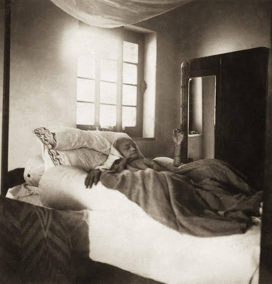 Rare pictures of the last 10 years of Gandhi's life - BBC News