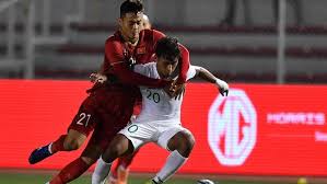 Timnas indonesia kalah, zainudin amali sempat tanya ke pejabat vietnam. 5 Duel Pemain Kunci Indonesia Vs Vietnam Di Final Sea Games