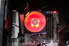 Amd ryzen™ 7 2700x processor. Amd Wraith Prism Im Test Ein Boxed Kuhler Der Sich Nicht Verstecken Muss Computerbase