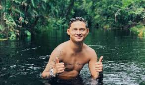 Syamsir alam is 28 years old (06/07/1992) and he is 178cm tall. Pengalaman Syamsir Alam Berpetualang Di Hutan Kalimantan Seleb Tempo Co