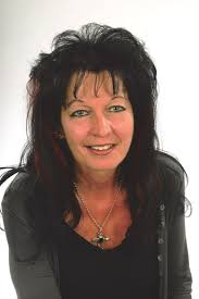 Liebe Pädagoginnen und Pädagogen! „Zum Erzieher muss man eigentlich geboren  sein wie zum Künstler.“