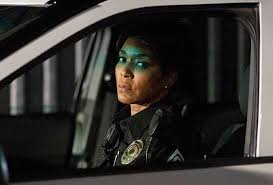 Obwohl sich sein charakter durch seine schroffe art mit patienten und kollegen auszeichnet, gilt er als der beste seiner zunft. 911 Recap Season 3 Episode 17 Abby Returns Athena Dead Or Alive Tvline