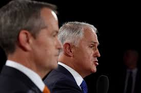 Pathology companies say bulk billing is at risk from rebate freezes, but  health experts say they are 'bluffing'