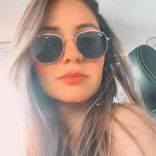 Light and airy wedding photographer recommendations?