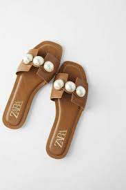 Pour cette nouvelle saison, les mules et sabots pour femme font partie des pièces totalement incontournables ! Tendance De Cet Ete Sandales Mules Femme Algerienne Facebook