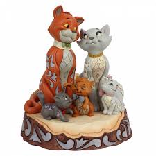 The aristocats (1970) takes place in old paris in the year 1910. Disney Enesco Jim Shore Traditions 6007057 Carved By Heart Aristocats Disney Shop Store In Deutschland